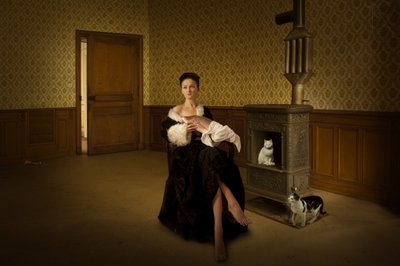 Elegante vrouw met katten door Christine von Diepenbroek