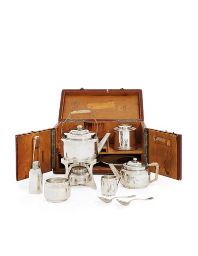 Picknickset, merk van Boulanger, Parijs, eind 19e eeuw (zilver en leer) door Christopher (after) Dresser