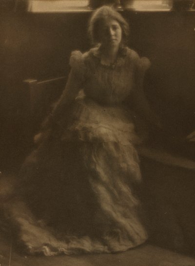 Julia Hall McCune, ca. 1900 door Clarence H. White