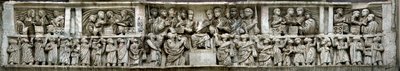 Constantijn verdeelt geld aan het volk Liberalitas. Detail van de Boog van Constantijn, 312-3 door Classical Antiquities