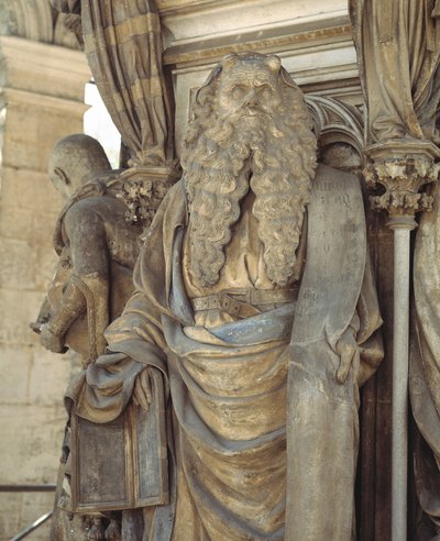 De basis van de Put van Mozes toont de profeten die de komst van Christus voorspelden (beeldhouwwerk) door Claus Sluter
