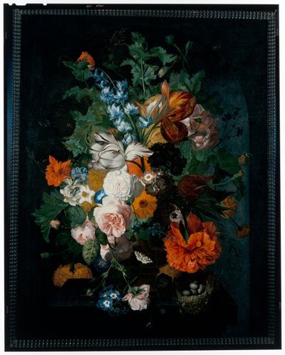 Stilleven van bloemen op een stenen voetstuk door Coenraet Roepel