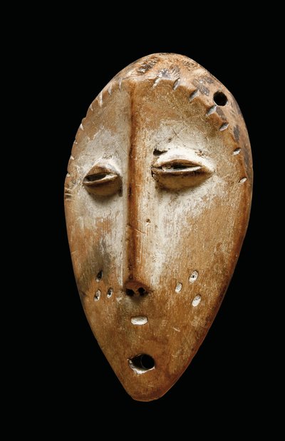 Lega masker door Congolese Congolese