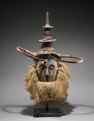 Yaka helm masker door Congolese Congolese