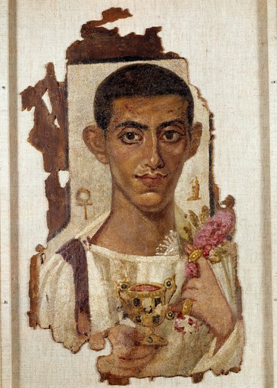 Oude Egypte: portret van Ammonios: voorstelling van een man die een gouden kantharos met smaragden vasthoudt en gevuld met wijn die hem identificeert als Dionysus. In de linkerhand gouden ridders, de rozenkrans, symbool van wedergeboorte door Coptic