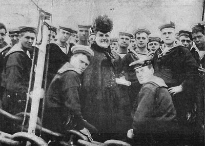 De moeder van de marine ziet de jongens vertrekken naar China, 1900 door Cribb