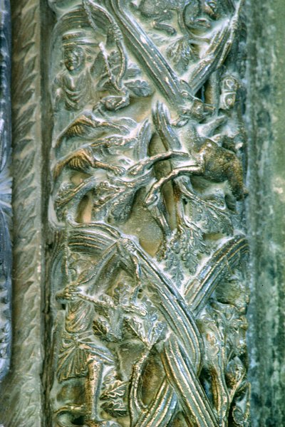 Jachtscène, een detail van het westportaal (detail) door Croatian School