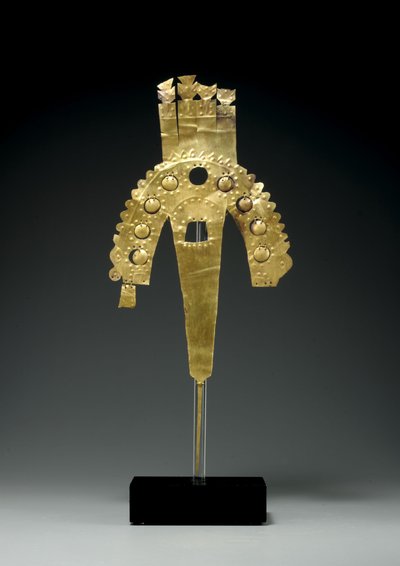 Een Huari gouden pluimornament, Zuidkust, c.700-1000 door Culture Huari