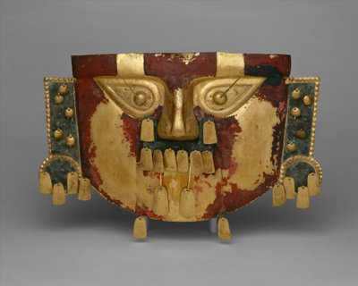 Peruaans begrafenismasker, 900-1100 AD (goud, zilver-koper overlays, cinnaber) door Culture Sicán