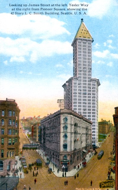 De L.C. Smith Tower, Seattle, VS, ca. 1910s door Curtis and Miller