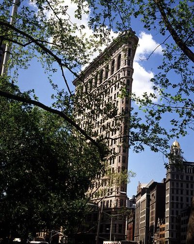 Uitzicht op het Flatiron Building, voltooid in 1902 door Daniel Hudson Burnham