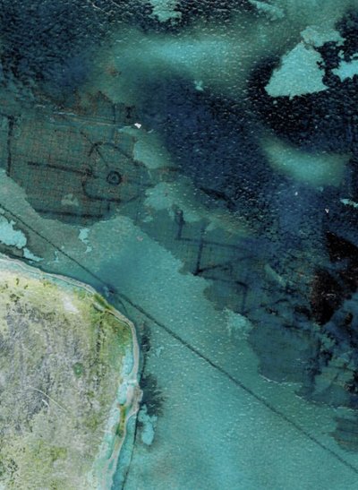 Luchtfoto van onderwaterruïnes door Deb Chaney