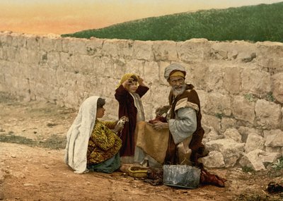 Rondtrekkende schoenmaker van Jeruzalem, Heilig Land, c.1890-c.1900 door Detroit Photographic Co.