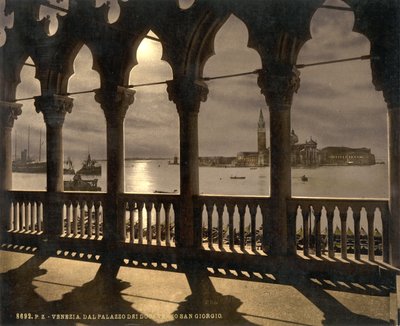 San Georgio vanaf het Dogenpaleis bij maanlicht, Venetië, Italië, ca. 1890-1900 (fotochrom) door Detroit Publishing Co.