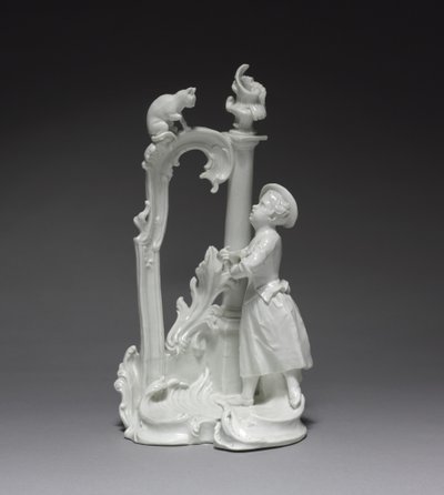 Beeld van een meisje met kat, gemaakt door Nymphenburg Porseleinfabriek, ca. 1770 (porselein) door Dominicus (attr. to) Auliczek