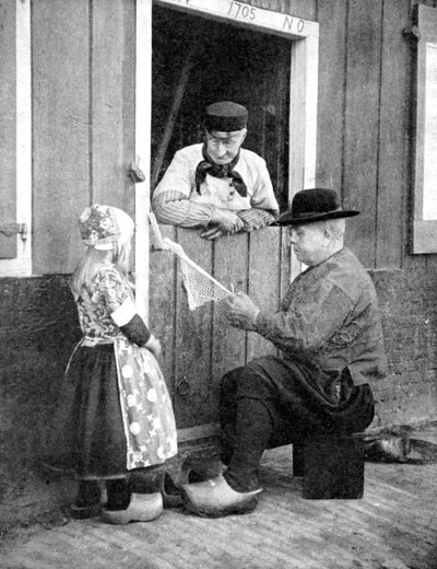 Nederlanders die klompen dragen, Marken, Nederland, 1936 door Donald McLeish