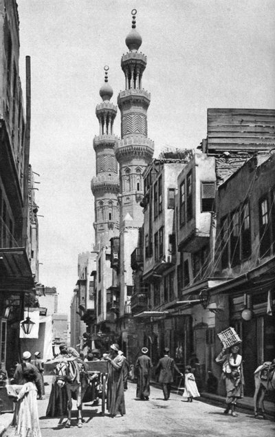 Moskee van Sultan al-Muayyad, Caïro, Egypte, ca. 1922 door Donald McLeish