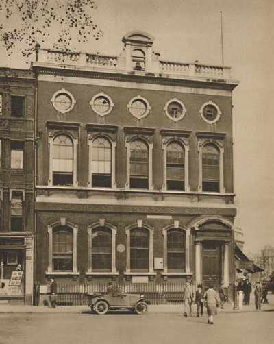 School in Leicester Square op de plaats van Hogarths Huis, c1935 door Donald McLeish