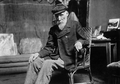 Auguste Renoir (1841-1919), Franse schilder, in zijn atelier in Cagnes-sur-Mer (Alpes-Maritimes), circa 1907 door Dornac
