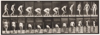 Plaat 220. Bukken en zakdoek oppakken en omdraaien door Eadweard Muybridge