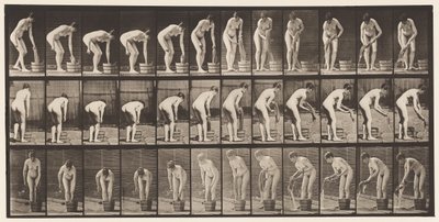 Plaat 433. Kleren uitwringen door Eadweard Muybridge