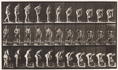 Plaat 446. Kruik op de grond vullen met water uit waterkruik door Eadweard Muybridge