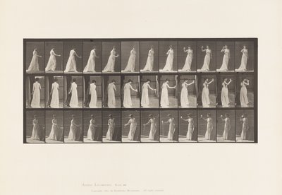 Plaat 462. Libatie op de grond gieten, drinken uit kelk, 1885 door Eadweard Muybridge