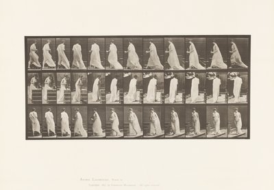 Plaat 97. Draaien om trappen op te gaan, met kruik en beker in handen door Eadweard Muybridge