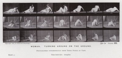 De menselijke figuur in beweging: Vrouw, draaien op de grond door Eadweard Muybridge