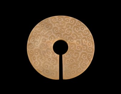 Oorbel met draken, 8e-7e eeuw v.Chr. door Eastern Zhou Dynasty Chinese School