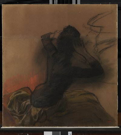 Vrouw die haar haar goed doet, ca. 1884 door Edgar Degas