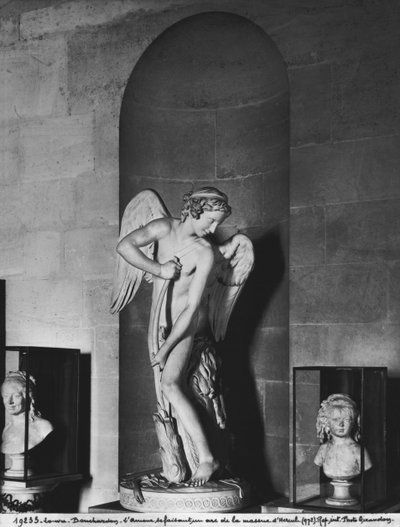 Cupido snijdt zijn boog uit de knots van Hercules, 1747-50 door Edmé Bouchardon