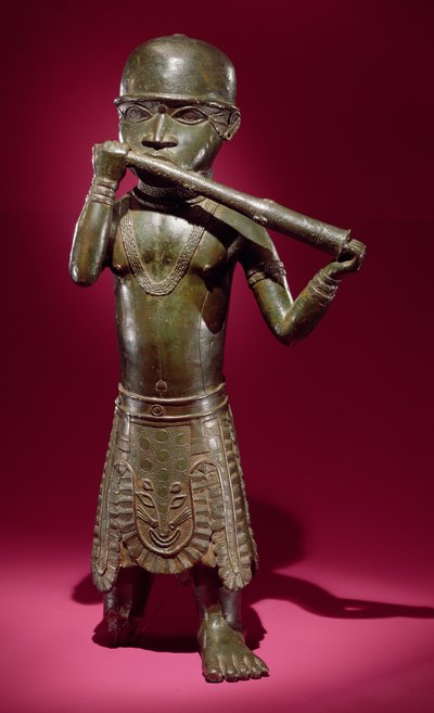 Hoornblazer, uit Benin, Nigeria (brons) door Edo Culture