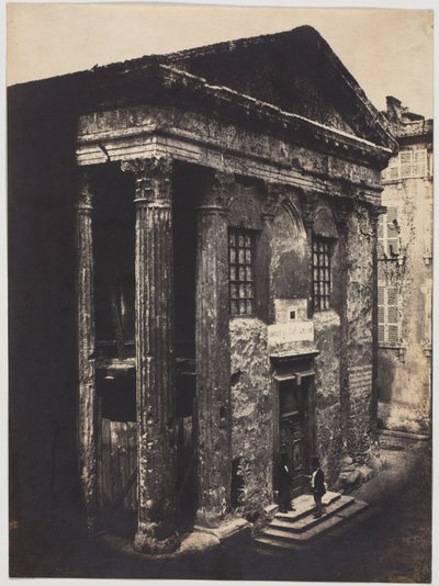Façade, Tempel van Augustus en Livia, Vienne door Édouard Baldus