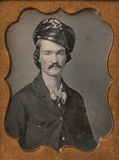 Man met Snor die een Oliehoed Draagt door Edward M. Tyler