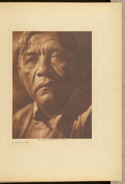 Een kust-Pomo man door Edward S. Curtis