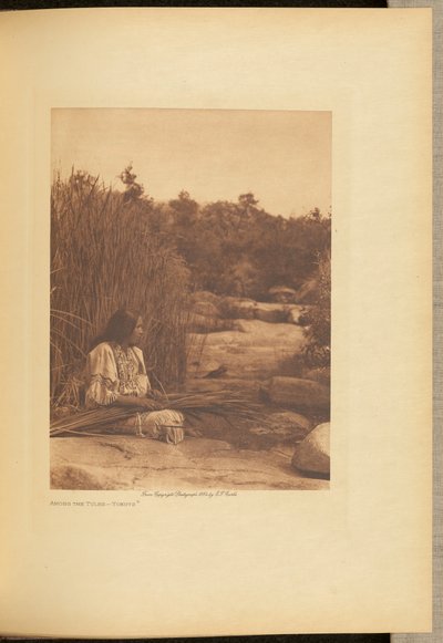 Tussen de tules - Yokuts door Edward S. Curtis