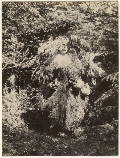 [Ghost Dancer - Kwakiutl] door Edward S. Curtis