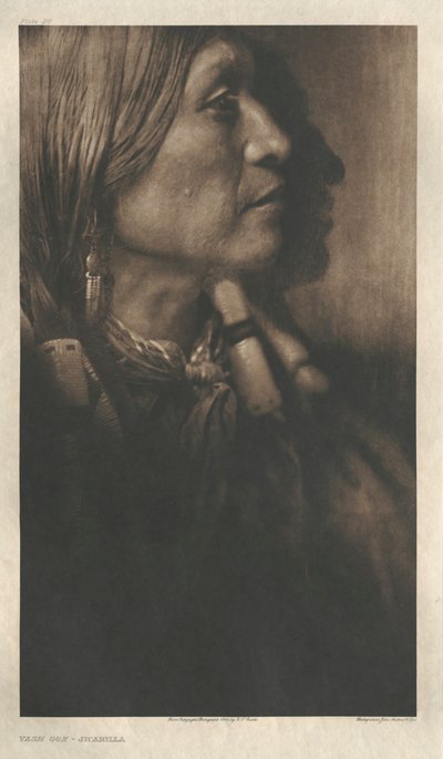 Portfolio I, Plaat 20: Vash Gon-Jicarilla door Edward S. Curtis
