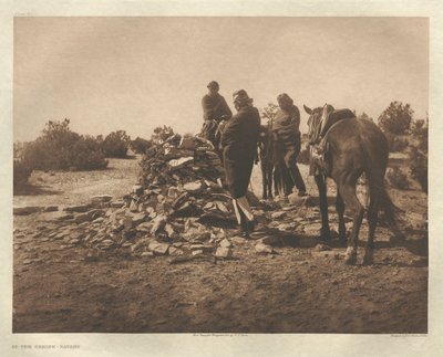 Portfolio I, Plaat 30: Bij het heiligdom-Navaho door Edward S. Curtis