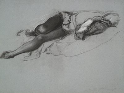 Studie voor de liggende figuur van Hamlet, uit De Toneelscène, Hamlet, act 3, scène 2 door Edwin Austin Abbey