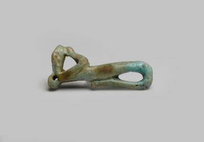 Figuur van een slangengod, mogelijk uit El Hiba door Egyptian