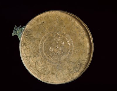Interieur van een spiegel met gegraveerde figuur van Harpocrates, lotus bloemen en mythische dieren, 100 v.Chr. - 100 n.Chr. door Egyptian