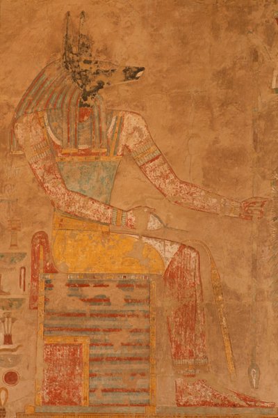 Anubis, de god van de dood uit de Dodentempel van Koningin Hatsjepsoet (ca.1503-1482 v.Chr.) door Egyptian 18th Dynasty