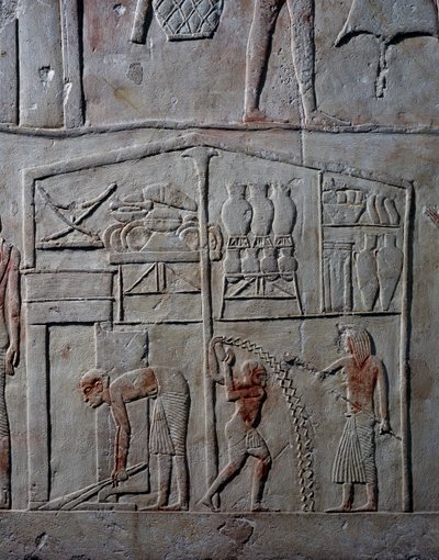 Schikking van voedsel in magazijnen, kalkstenen muur reliëf, uit het Memphitische graf van Horemheb in Saqqara, Egyptische beschaving, Nieuwe Rijk, Dynastie XVIII door Egyptian 18th Dynasty