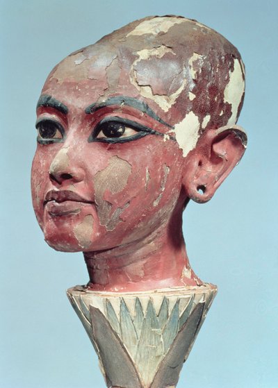 Hoofd van de kind-koning Toetanchamon die uit een lotusbloem tevoorschijn komt, gevonden bij de ingang van het graf door Egyptian 18th Dynasty