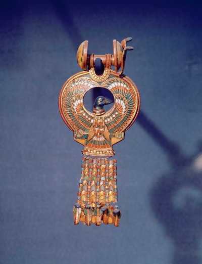 Linker oorbel van een paar oorbellen met een blauw vogeltje, uit het graf van Toetanchamon, Vallei der Koningen, Thebe, c.1347-37 v.Chr. door Egyptian 18th Dynasty