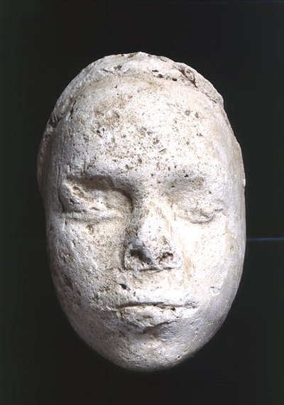 Mannelijk masker, mogelijk een studie van een beeldhouwer, uit Tell El-Amarna, ca. 1353-1295 v.Chr. (gips) door Egyptian 18th Dynasty