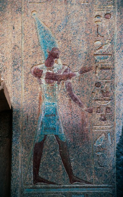 Farao met kroon van Opper-Egypte, Dodentempel van Hatsjepsoet, Deir el-Bahari, Thebaanse Necropolis (UNESCO Werelderfgoedlijst) door Egyptian 18th Dynasty