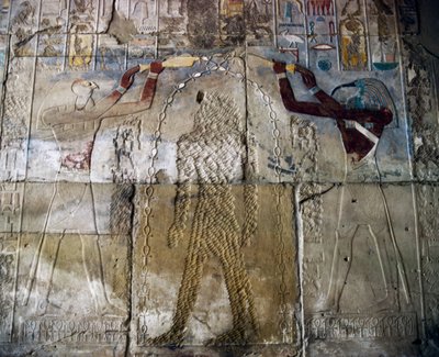 Koningin Hatsjepsoet tussen de god Horus en de god Thoth, geschilderd reliëf, hal van de Rode Kapel van Hatsjepsoet, Karnak tempelcomplex (Unesco Werelderfgoedlijst) door Egyptian 18th Dynasty
